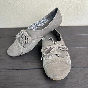 Not Rated, Gray Flats - Size 9